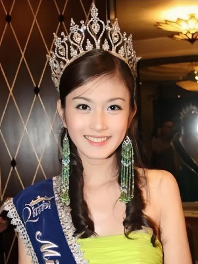 6 Potret Lawas Nong Poy di Kontes Miss Tiffany 2004, Transgender Tercantik Thailand