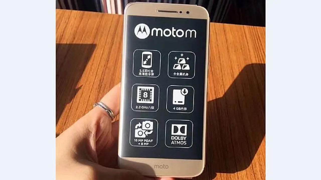 Foto Moto M beredar di interner