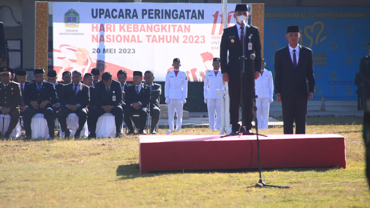 Bupati Gunungkidul H. Sunaryanta inspektur upacara Harkitnas