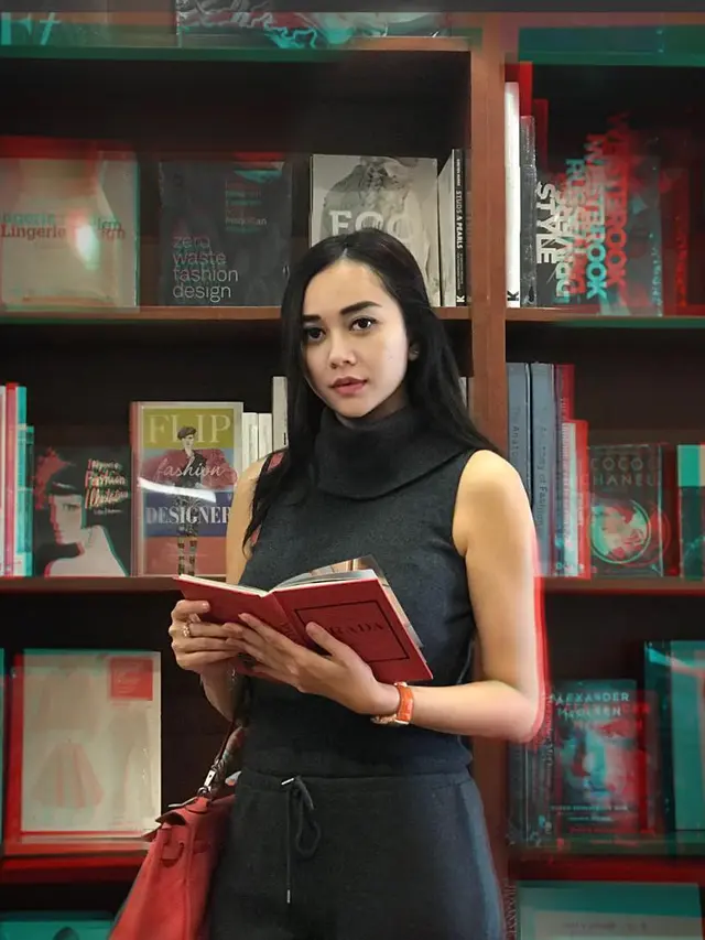 [Bintang] Aura Kasih