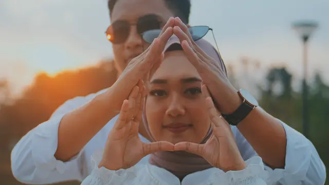 pasangan cinta