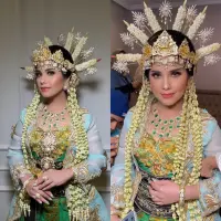 Annisa Pohan kembali mencuri perhatian publik dengan pesona  dalam menampilkan warisan budaya Nusantara. [@barry_irawan].