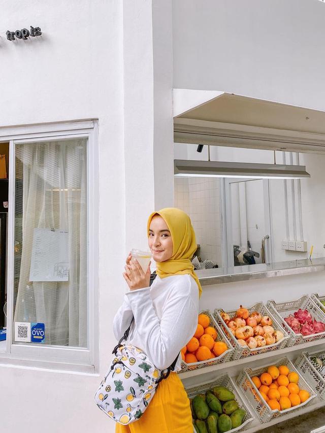 Nabila Ishma sosok perempuan yang periang (https://www.instagram.com/p/CILIlC0DnCU/)