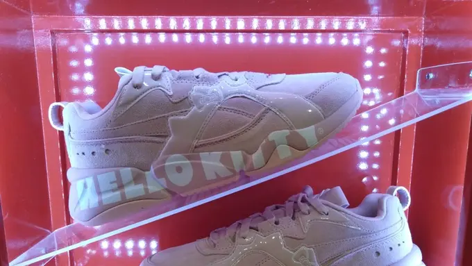Koleksi Puma x Hello Kitty