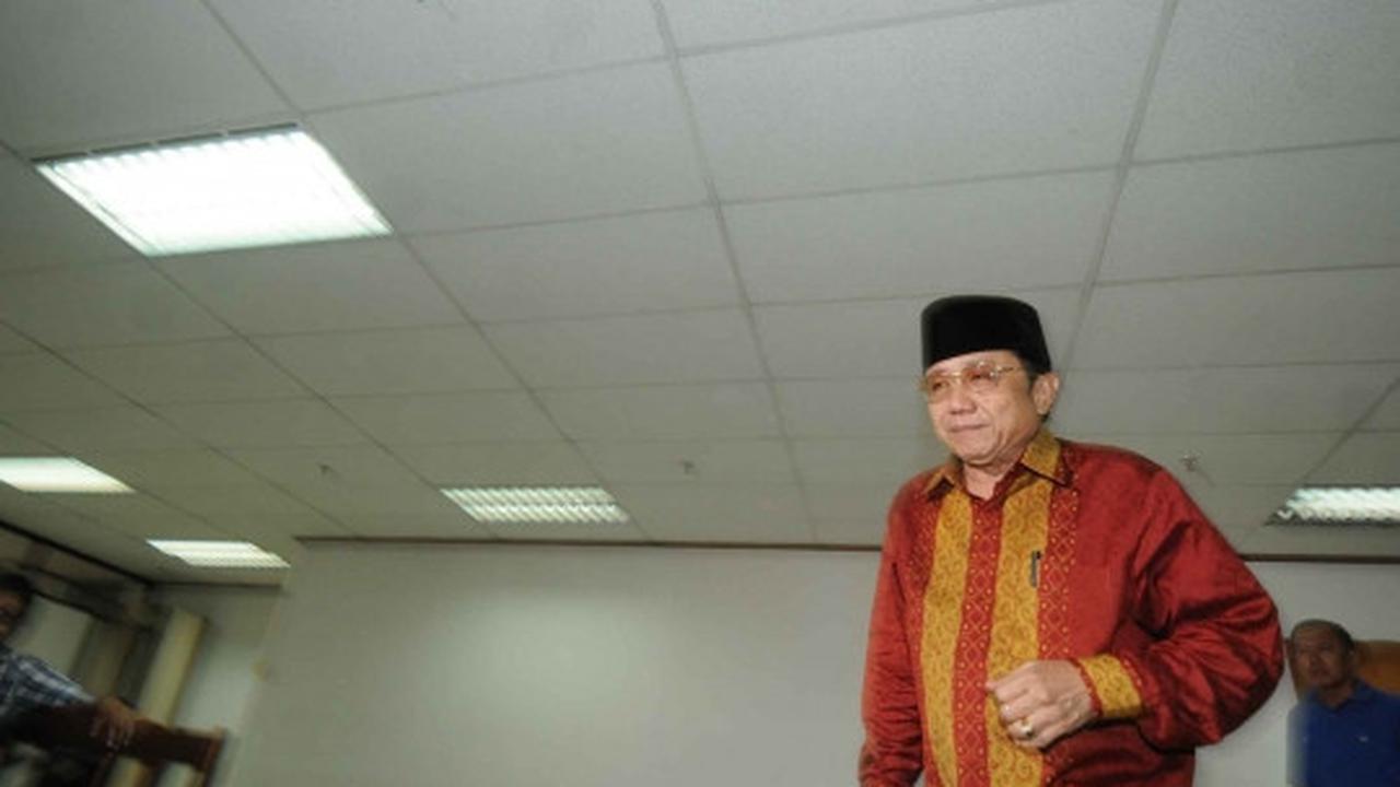 Waryono Karno bacakan nota pembelaan atas tuntutan JPU