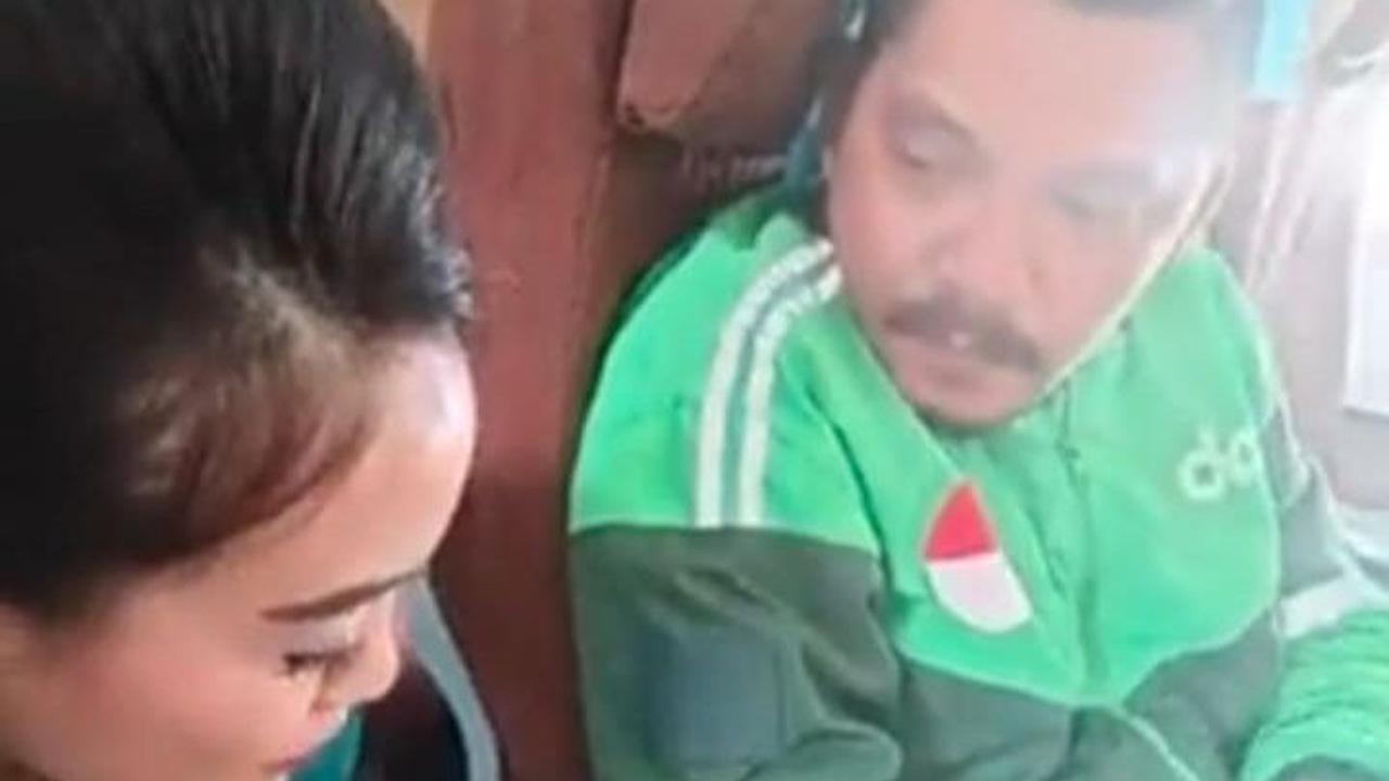 Sosok Penyayang<br>
