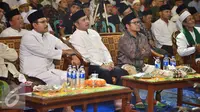 Menteri Desa, PDT dan Transmigrasi, Marwan Jafar bersama Ketum PKB, Muhaimin Iskandar menghadiri haul K.H Bisri syansuri ke - 37dan Nyai Hj. Nur khodijah ke- 62 dengan tema "tegas berfiqih lentur bersikap", Jawa timur (9/4). (Dody Humas Kemendes)