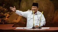 Sebelumnya, Presiden Prabowo Subianto mengundang seluruh jajaran yang tergabung dalam Koalisi Indonesia Maju (KIM) Plus untuk silaturahmi dan konsolidasi di Hambalang, Bogor, Jawa Barat pada Jumat (14/2/2025). (ADITYA AJI/AFP)