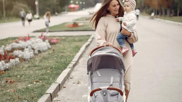 Beberapa olahraga ringan yang efektif setelah melahirkan