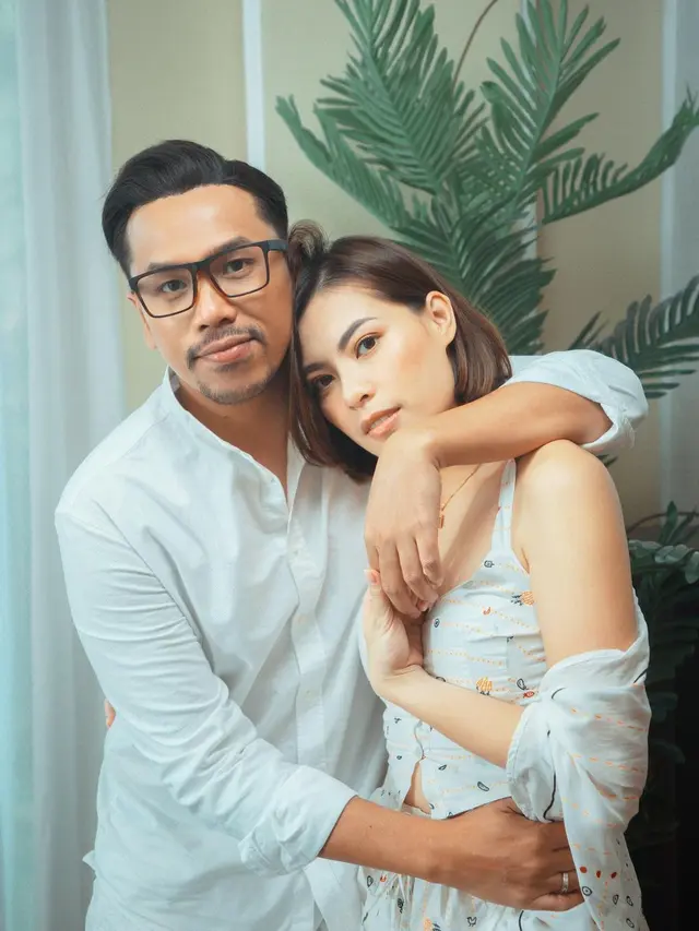 [Fimela] Sammy Simorangkir dan Viviane