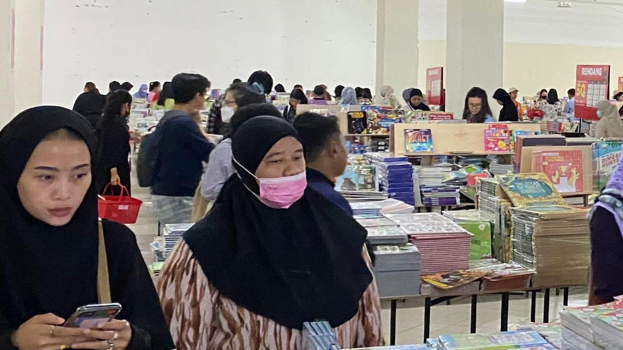 Tingkatkan Minat Membaca, Ini Lokasi 'Toko Buku' dengan Harga Grosiran