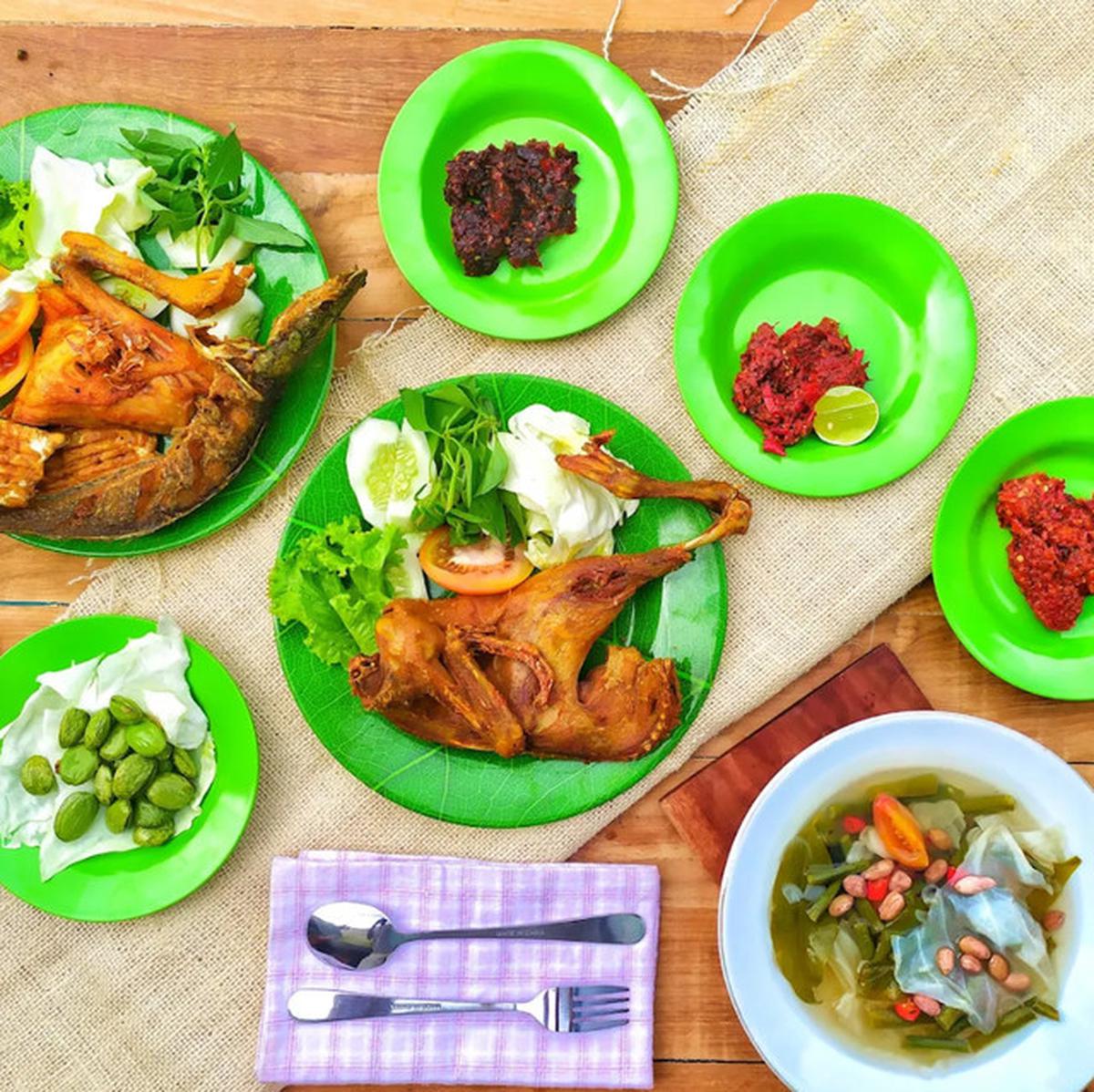 Rekomendasi Tempat Makan Ayam Goreng di Semarang