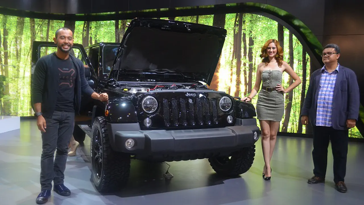 Hari ke-2 IIMS, Garasindo lepas Jeep Wrangler HEMI