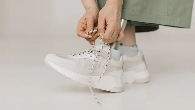 Perawatan Kaki Bisa Dimulai Dari Kaus Kaki hingga Sepatu