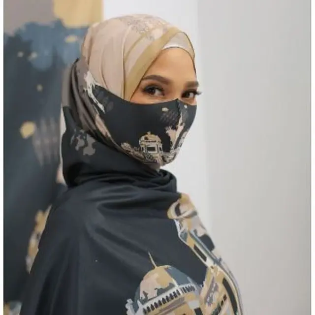 Koleksi Scarf Nusantara dari Elzatta
