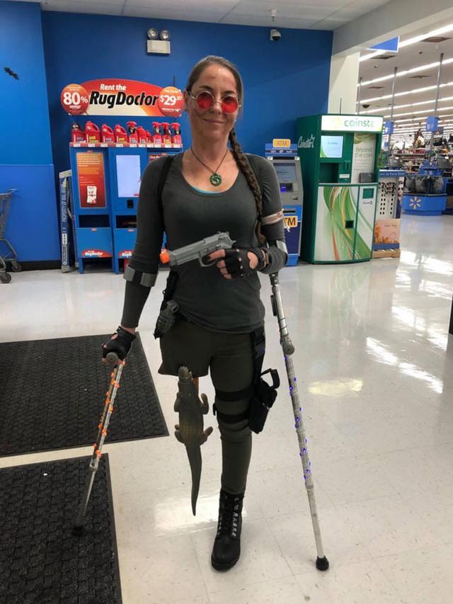 6 Potret Gaya Penyandang Disabilitas Rayakan Hallowen Ini Keren