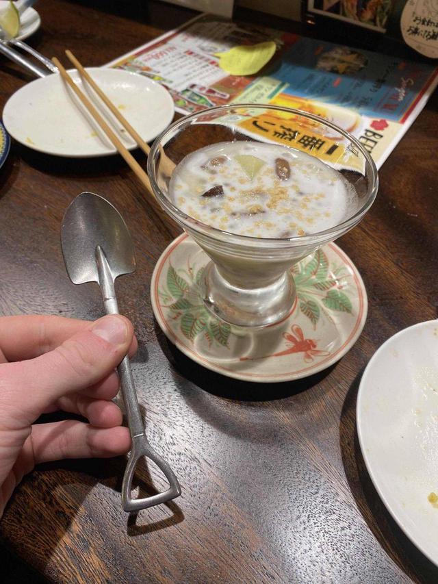 8 Potret Perlengkapan Makan Ini Nyeleneh, Bingung Cara Pakainya