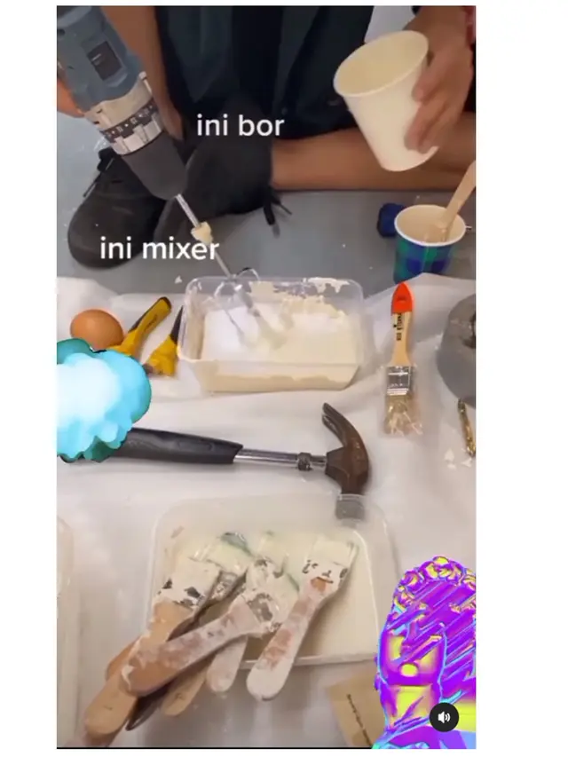 6 Perlengkapan Tukang Bangunan Jadi Alat Masak dan Wadah Makan Ini Kocak