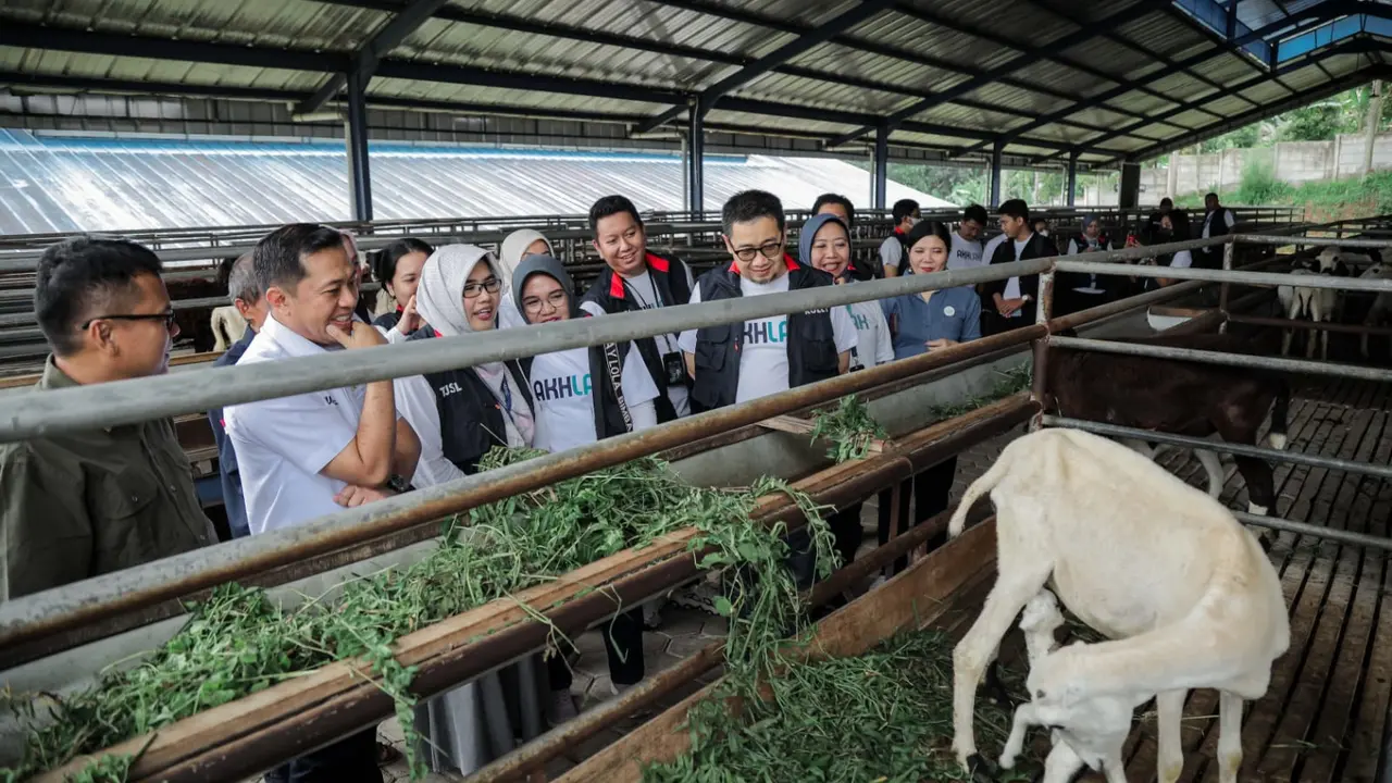 Pegadaian menggandeng Yayasan Mitra Mikro berkolaborasi dalam program pertanian dan peternakan untuk pengentasan kemiskinan.