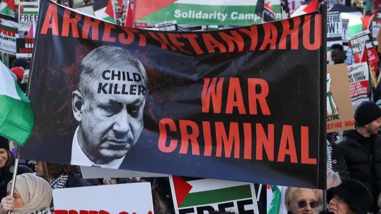 Menurut keterangan kepolisian setempat aksi unjuk rasa tersebut melibatkan 45.000 aktivis dan demonstran warga London.<br>