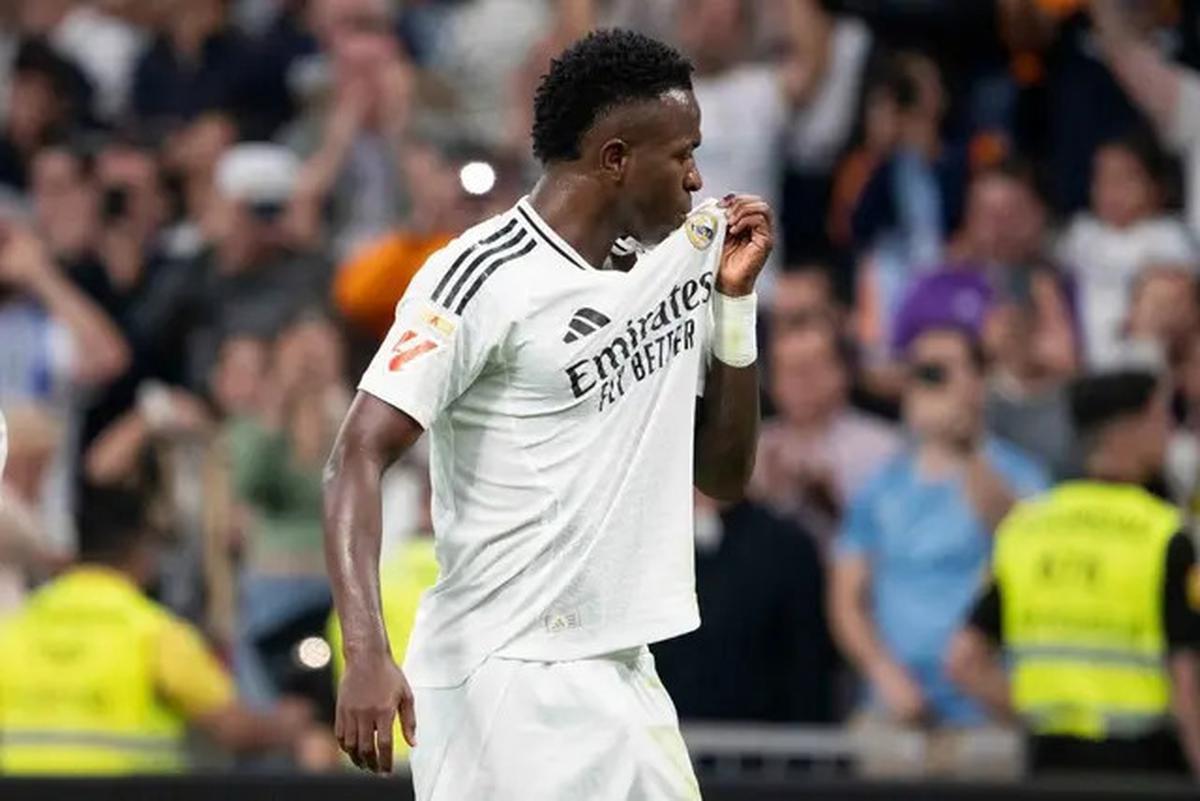 Perang Lini Serang saat Barcelona Menghadapi Real Madrid