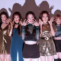 Red Velvet (Twitter/RVsmtown)