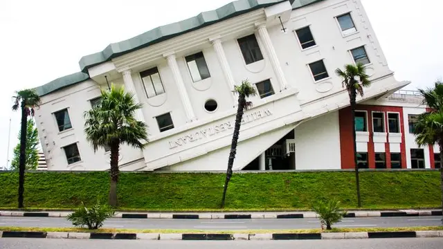 6 Desain Bangunan Terunik di Dunia, Ada yang Bentuk Buku