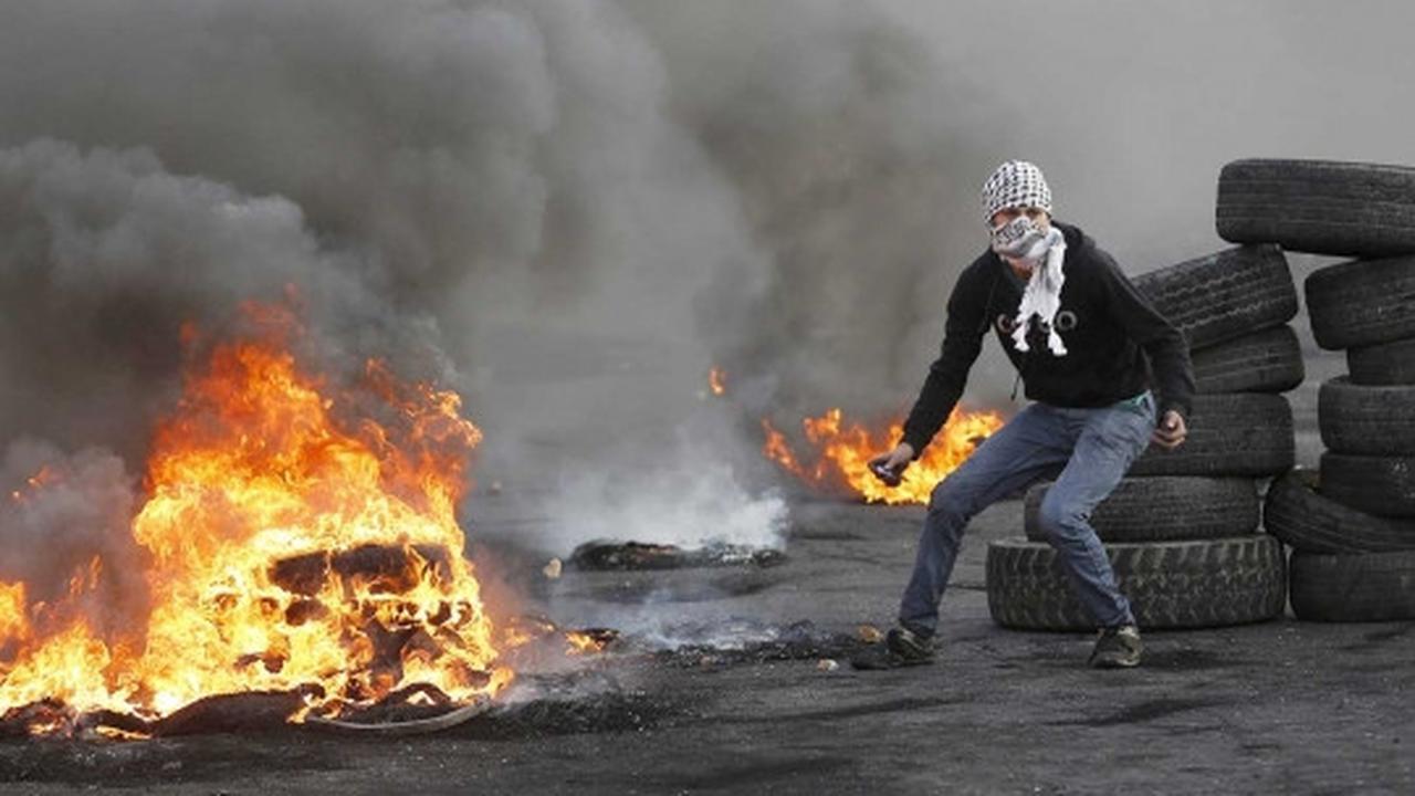 Ini senjata pamungkas demonstran Palestina melawan pasukan zionis