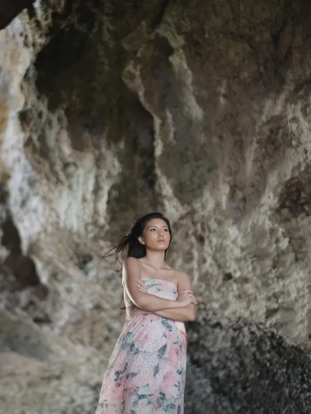 Penyanyi Andira saat merilis lagu Galau Kekinian. (Dok. IST/Delapantiga Musik)