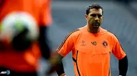 Kiper Kawakan Chelsea Perpanjang Kontrak