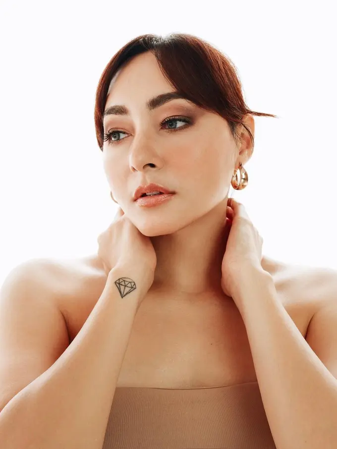 Dewi Rezer masih terlihat awet muda (Instagram/rezerdewi)