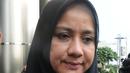 Istri Gubernur Aceh nonaktif Irwandi Yusuf, Darwati Agani seusai menjalani pemeriksaan di Gedung KPK, Jakarta, Selasa (31/7). Darwati diperiksa sebagai saksi dalam kasus dugaan korupsi Dana Otonomi Khusus Aceh (DOKA) 2018. (Merdeka.com/Dwi Narwoko)