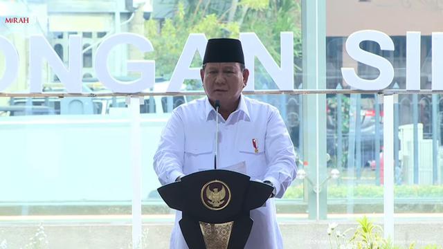 Presiden Prabowo Subianto meresmikan Terowongan Silaturahmi Masjid Istiqlal-Gereja Katedral Jakarta Pusat, Kamis (12/12/2024).