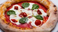 Pesan 300 Pizza Senilai Rp 177 Juta ke Alamat Acak, Pria Polandia Ditangkap