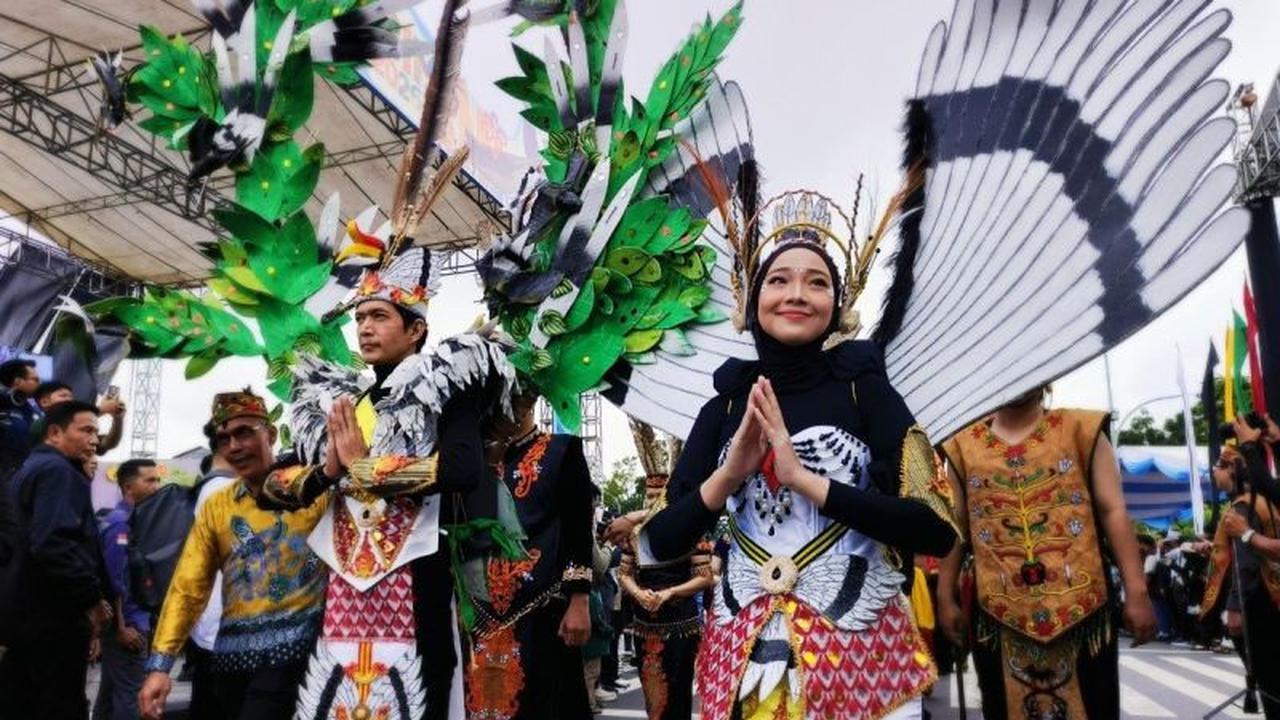 Karnaval Budaya FBIM Kalteng 2026 Pikat Ribuan Warga dengan Harmoni Kebudayaan