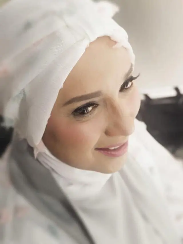 Artis Berhijab Keturunan Pakistan
