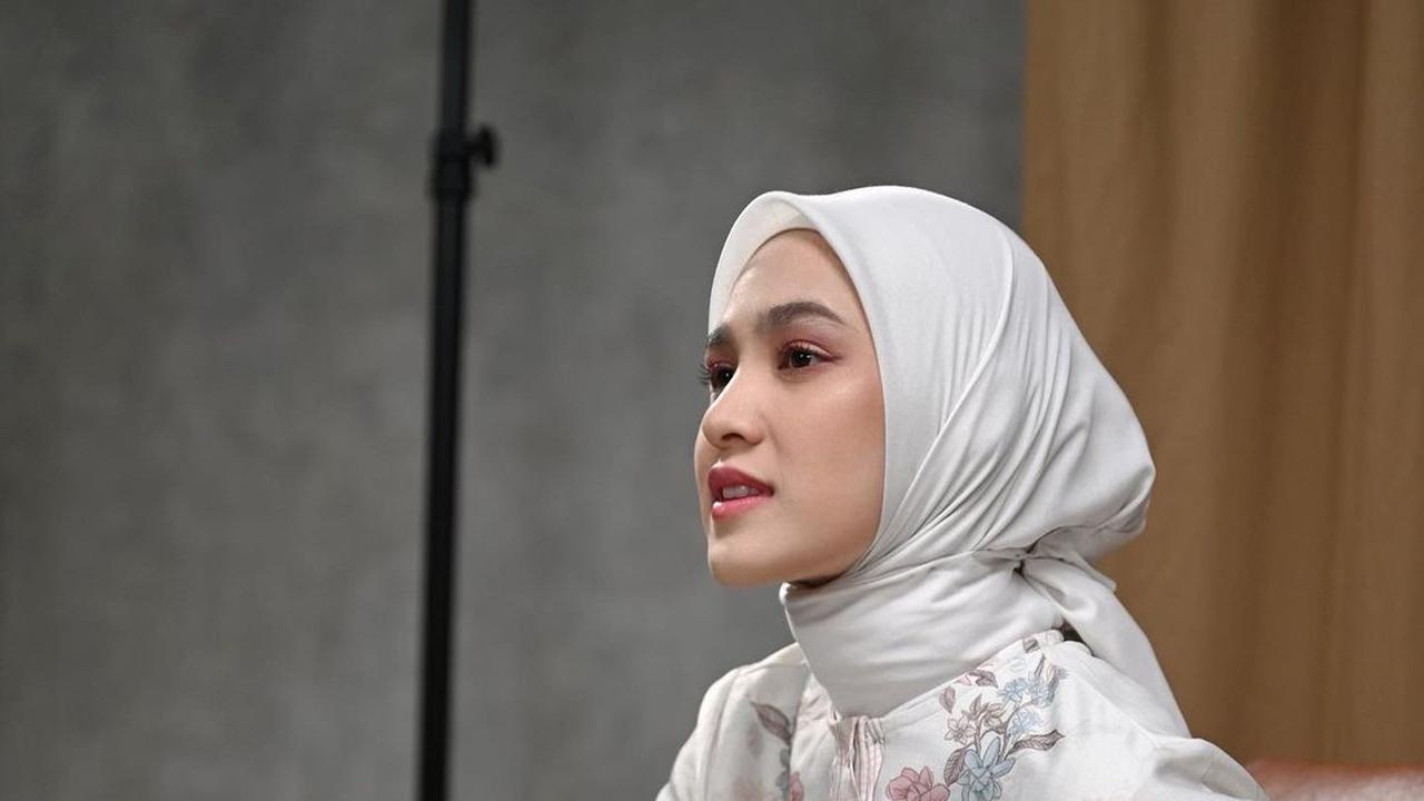 Gaya Hijab Cut Syifa