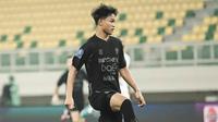 Aksi Hokky Caraka dalam laga&nbsp;Persita Tangerang vs PSM Makassar di BRI Super League 2025/2026, Kamis (11/9/2025). (Persita Official)