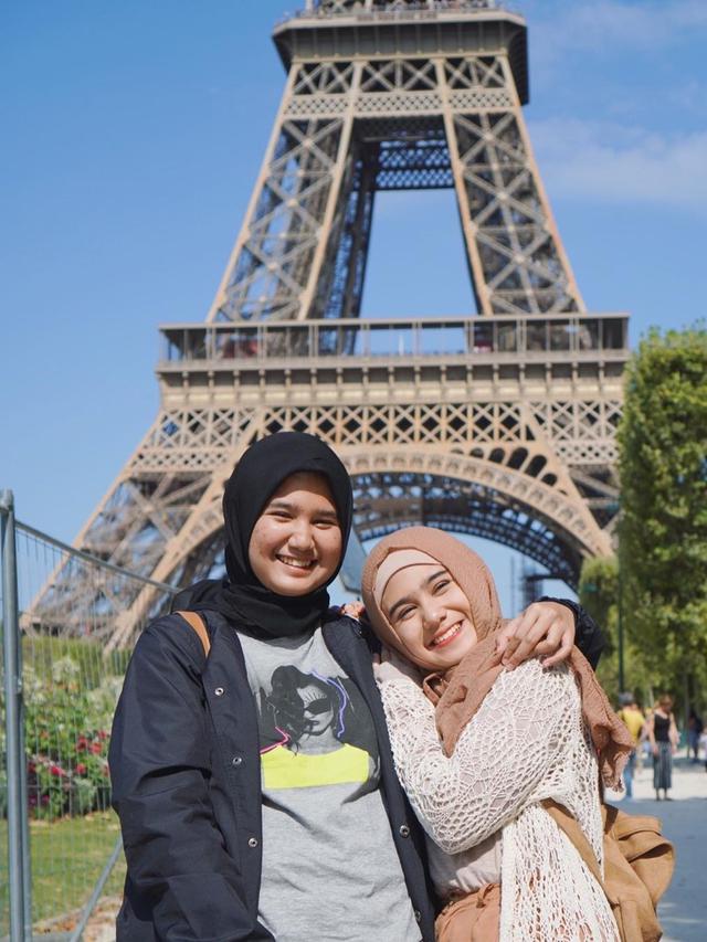 Berperan Sebagai Nur di KKN Desa Penari, Ini 6 Pesona Tissa Biani saat Berhijab