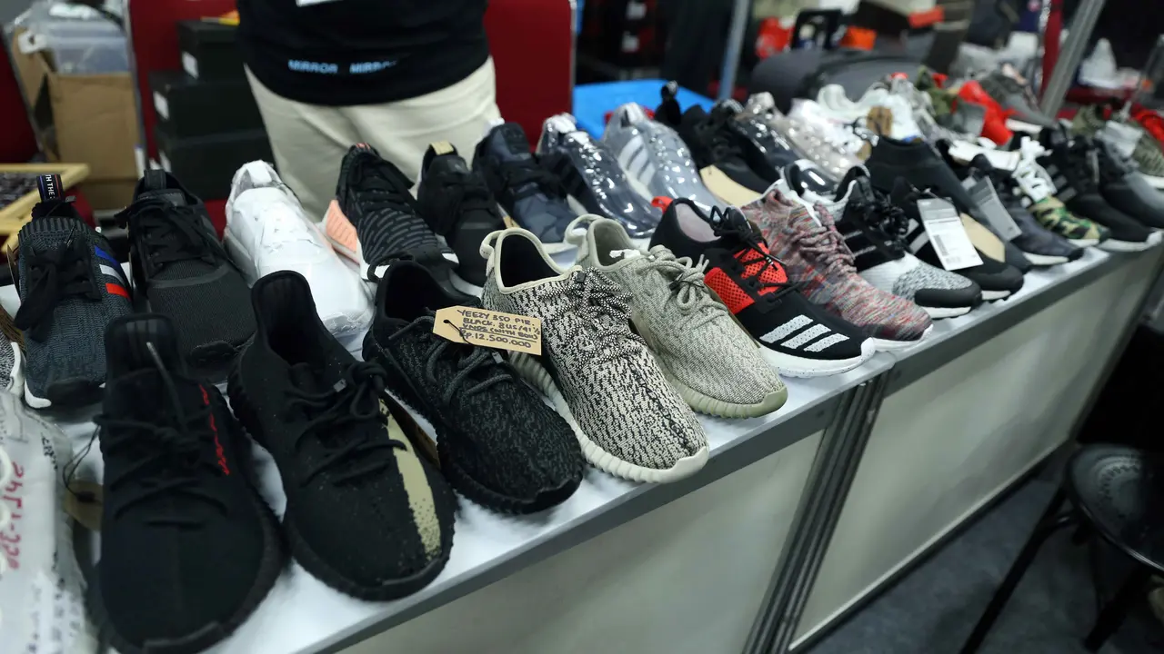 [BIntang] Sneakers