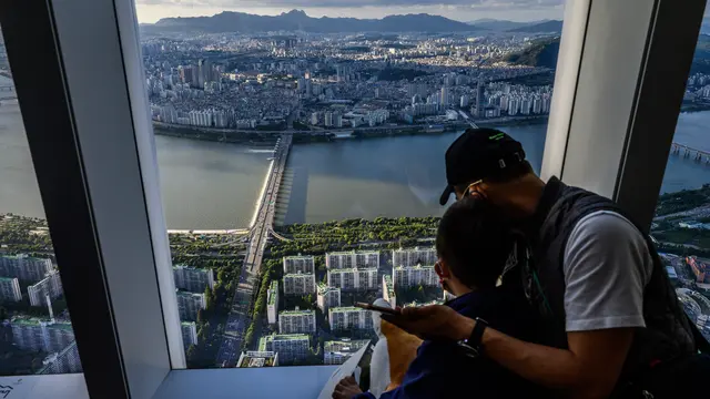 Memandang Cakrawala Kota Seoul dari Gedung Tertinggi Korsel