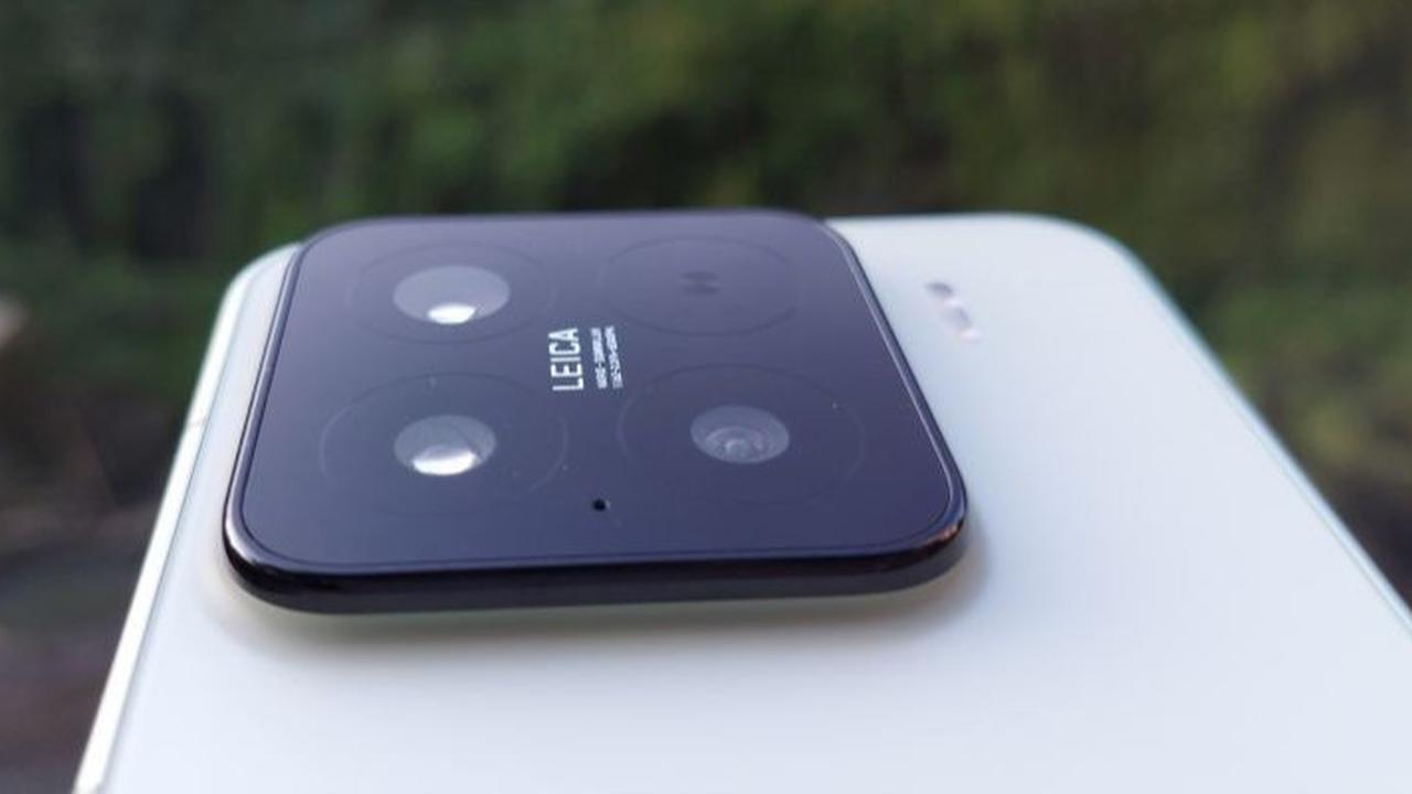 Perbandingan Spesifikasi Xiaomi 15 Ultra dan Xiaomi 15