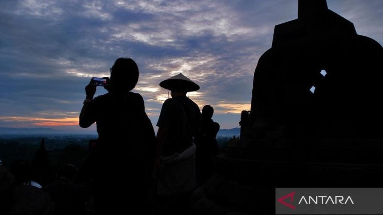 Promo Spesial Candi Borobudur Imlek 2577: Nikmati Sunrise dan Sunset Eksklusif