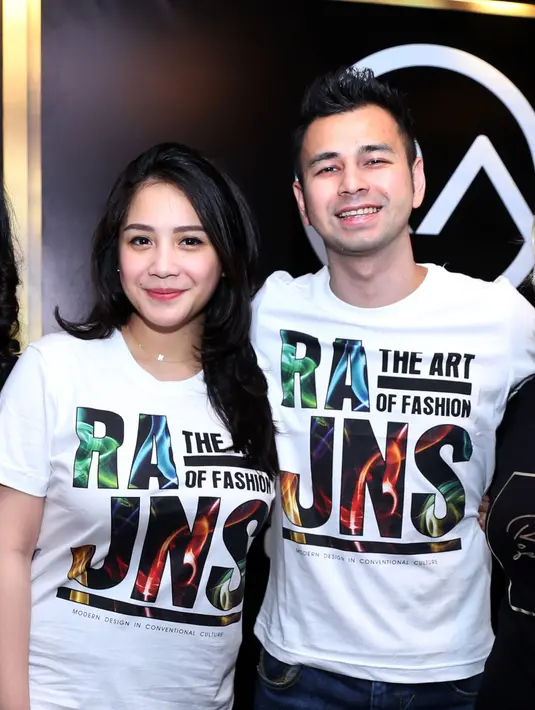  Memiliki nama besar di dunia entertaint tanah air nyatanya memiliki keuntungan tersendiri bagi Raffi Ahmad yang kini membuka bisnis line fesyen. (Nurwahyunan/Bintang.com)