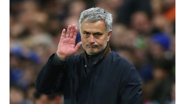 Komentar pedas dan gaya berkomunikasi nyinyir serta frontal sudah menjadi label seorang Jose Mourinho sebagai manajer Chelsea. Berikut komentar Mourinho yang diunduh dari saluran Skynews di Youtube.