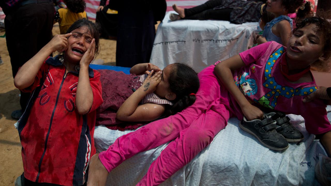 Anak-anak Palestina jadi Korban saat Bentrok dengan Israel