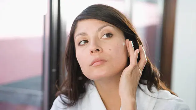 Jika Tahi Lalat Terlihat seperti Ini Bisa Jadi Kanker Kulit, Segera Periksa ke Dokter