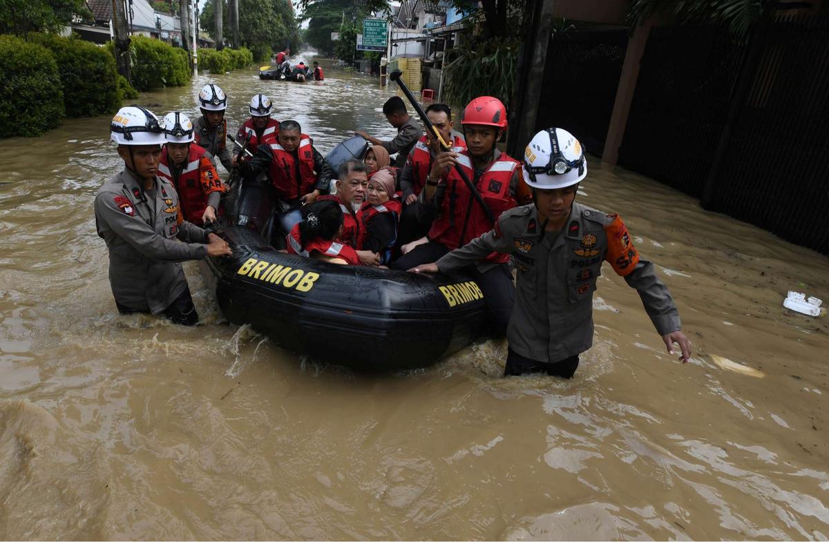 Banjir di Vila Nusa Indah Bogor