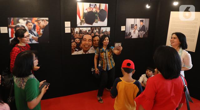 Melihat Pembangunan Indonesia dari Bingkai Foto