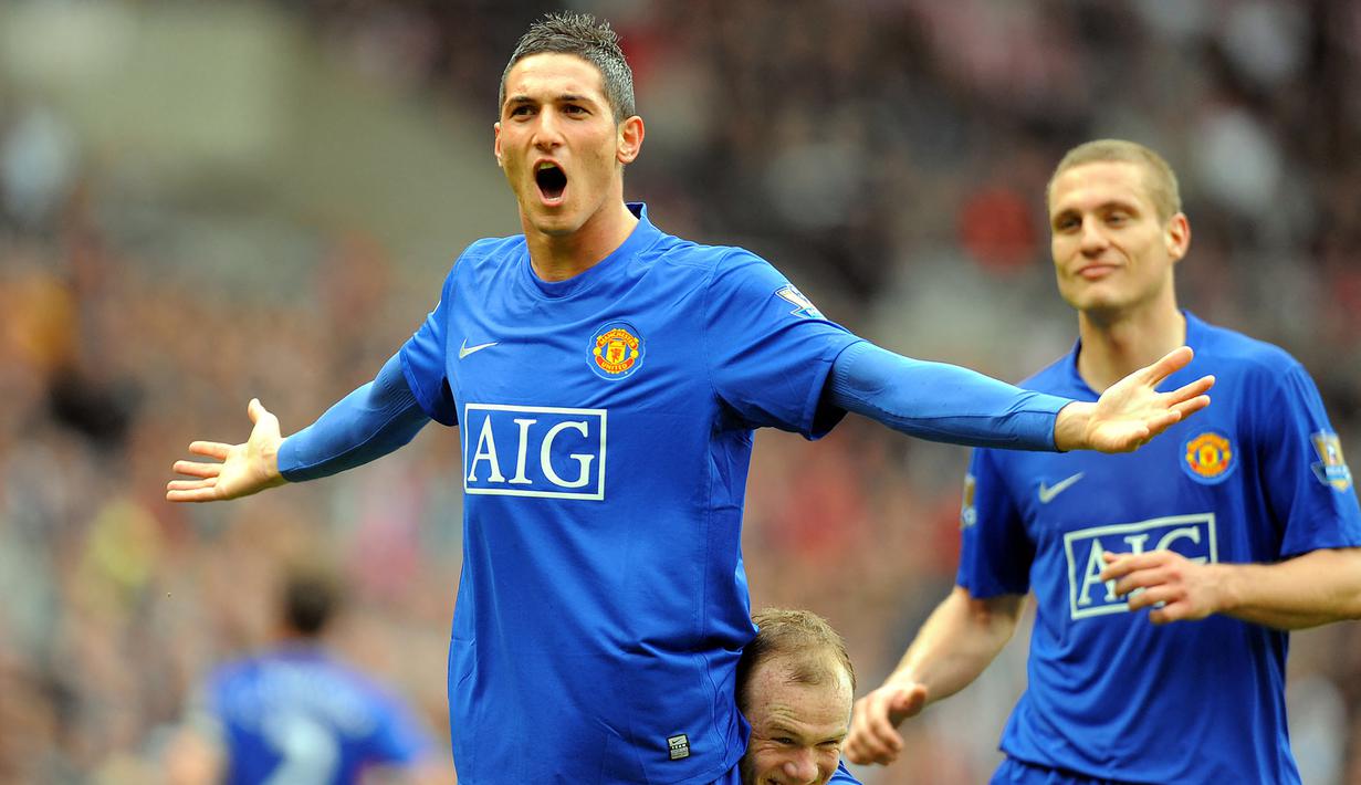 Federico Macheda. Produk akademi yang menjalani debut fantastis di awal musim 2008/2009 sebagai penentu kemenangan 3-2 atas Aston Villa. Akhirnya performanya semakin menurun akibat kalah bersaing dengan para striker senior dan sering dilanda cedera. (AFP/Andrew Yates)